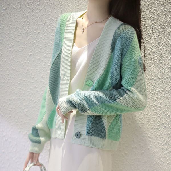 sweet elegant patchwork plaid argyle button up short knitted sweater woman fashion long sleeve v-neck cardigan women, White;black
sweet elegant patchwork plaid argyle button up short knitted sweater woman fashion long sleeve v-neck cardigan women, White;black