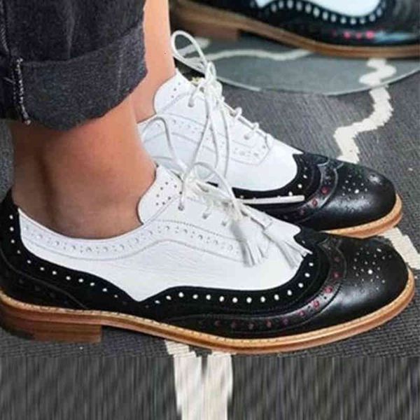 sandals big size 43 oxford lace up brogue fringe retro british low heel women flats autumn ol stylish shoes woman, Black
sandals big size 43 oxford lace up brogue fringe retro british low heel women flats autumn ol stylish shoes woman, Black