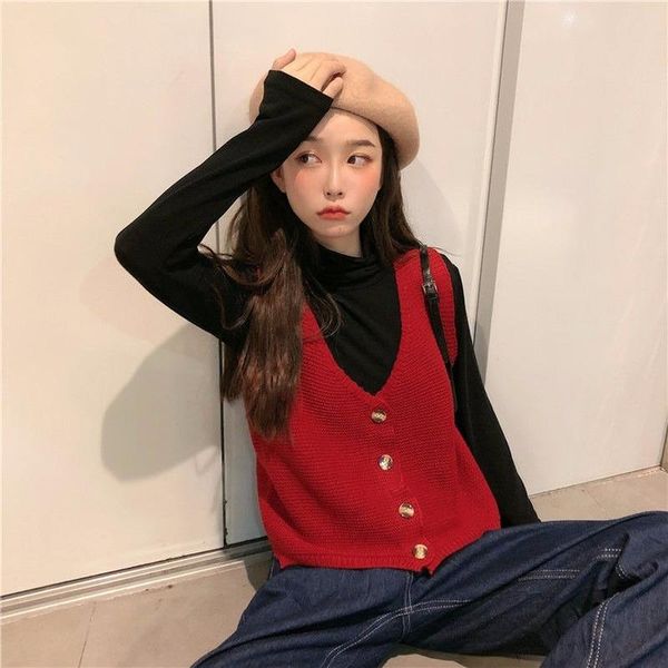 women's vests v-neck short knitted sweater vest female casual wide loose shirt sleeveless jumper 2021 autumn korean single-breasted, Black;white
women's vests v-neck short knitted sweater vest female casual wide loose shirt sleeveless jumper 2021 autumn korean single-breasted, Black;white