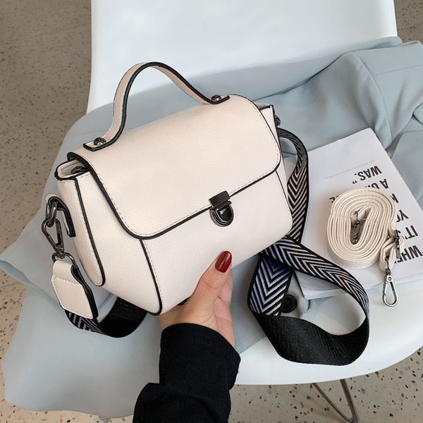daily bag online red ocean style niche design bag womens summer 2021 new fashion messenger bag popular single shoulder womens
daily bag online red ocean style niche design bag womens summer 2021 new fashion messenger bag popular single shoulder womens