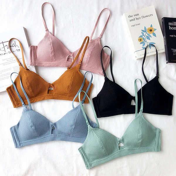 bralette french screw thread cotton triangle cup no steel ring bra, thin bra for girls, Red;black
bralette french screw thread cotton triangle cup no steel ring bra, thin bra for girls, Red;black