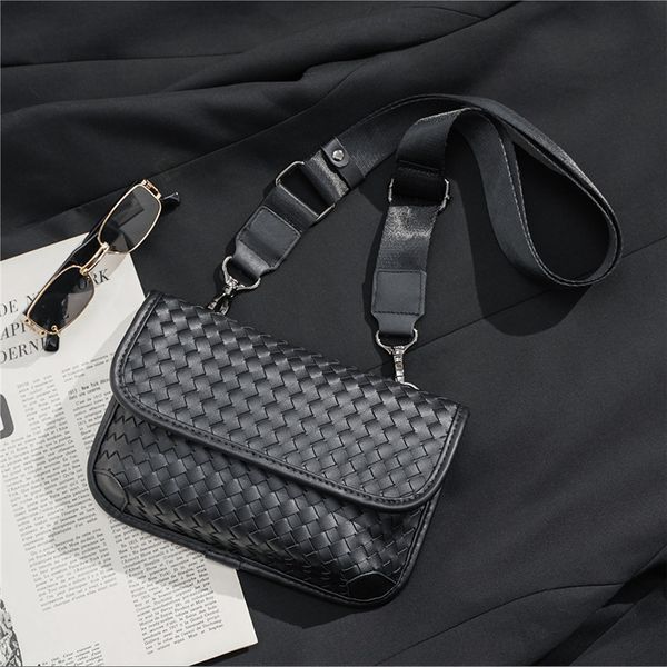bag handbag 2021 fashion hand woven chest leisure small square single shoulder street men's satchel mobile phone, Black;red
bag handbag 2021 fashion hand woven chest leisure small square single shoulder street men's satchel mobile phone, Black;red