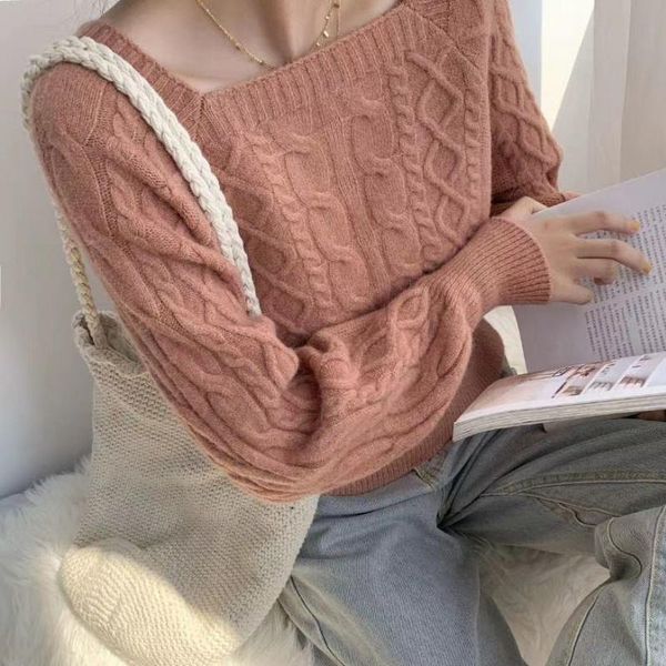 women's sweaters french minority flower soft milk style sweater women 's design sense 2021 autumn retro square collar knitted kio, White;black
women's sweaters french minority flower soft milk style sweater women 's design sense 2021 autumn retro square collar knitted kio, White;black