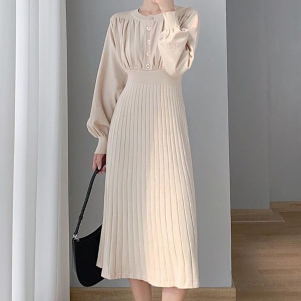 casual dresses autumn winter fashion sweater midi buttons lantern sleeves slim knitted vintage dress robe femme hiver 2021, Black;gray
casual dresses autumn winter fashion sweater midi buttons lantern sleeves slim knitted vintage dress robe femme hiver 2021, Black;gray
