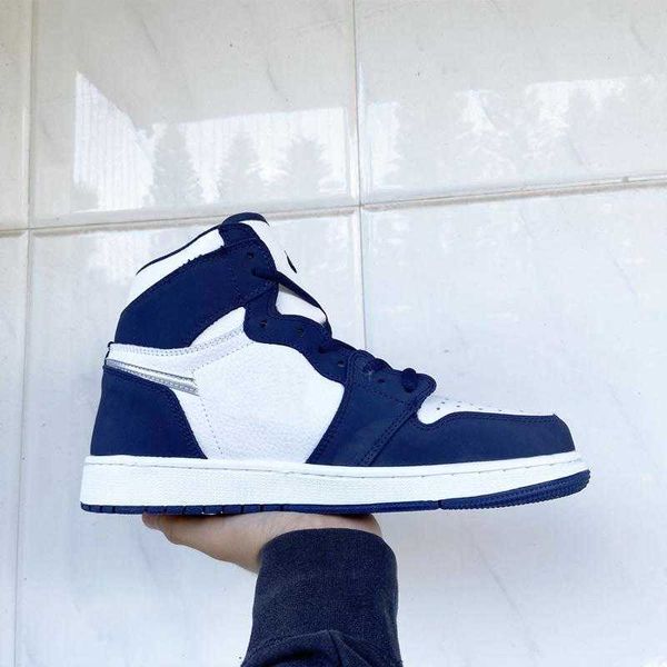 jumpman 1s high og co.jp midnight navy metallic silver shoes men basketball sports sneakers size eur36-eur45
jumpman 1s high og co.jp midnight navy metallic silver shoes men basketball sports sneakers size eur36-eur45