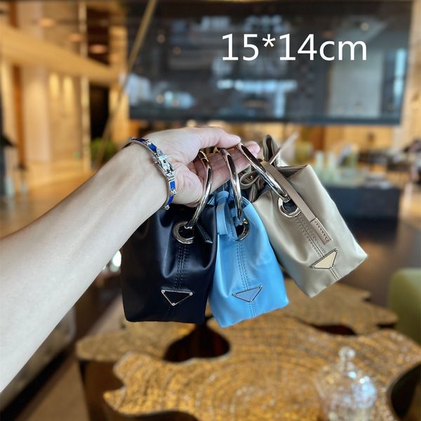 2021 women wristlet bags luxury handbags flaps minaudiere lady soft purses triangle change bag nylon totes fashion bucket handbag wallet top
2021 women wristlet bags luxury handbags flaps minaudiere lady soft purses triangle change bag nylon totes fashion bucket handbag wallet top