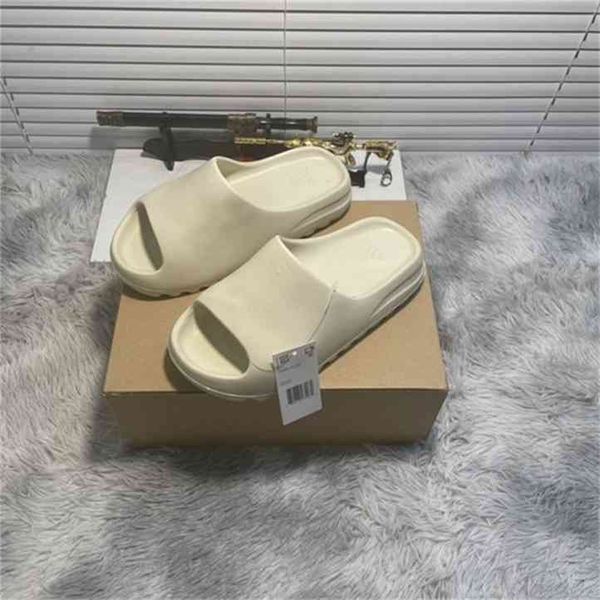 fashion brand slippers foam men super great quality runner outdoor basketball football soccer sneakers sports sandal summer bedroom party oh, Black
fashion brand slippers foam men super great quality runner outdoor basketball football soccer sneakers sports sandal summer bedroom party oh, Black
