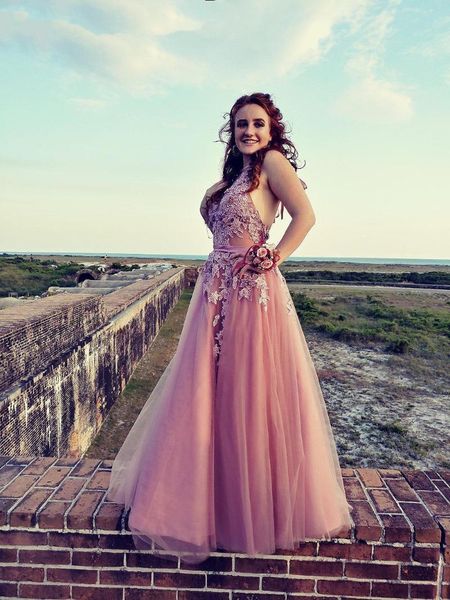 party dresses colorful charming sleeveless tulle a line long prom 2021 halter lace up appliques floor length dress, White;black
party dresses colorful charming sleeveless tulle a line long prom 2021 halter lace up appliques floor length dress, White;black