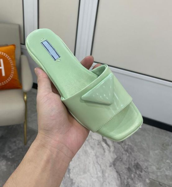 2021 new designer luxury men women slippers blooms flower print slipper flat sandals summer sandal classics fashion quality, Black
2021 new designer luxury men women slippers blooms flower print slipper flat sandals summer sandal classics fashion quality, Black