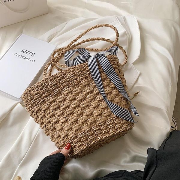 evening bags luxury woven messenger bag 2021 brand fashion western style straw large capacity one-shoulder tote
evening bags luxury woven messenger bag 2021 brand fashion western style straw large capacity one-shoulder tote