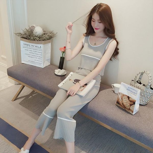 summer clothing 2 piece outfit women tracksuits set ice silk knitting suspenders crop loose casual wide leg pants, Gray
summer clothing 2 piece outfit women tracksuits set ice silk knitting suspenders crop loose casual wide leg pants, Gray