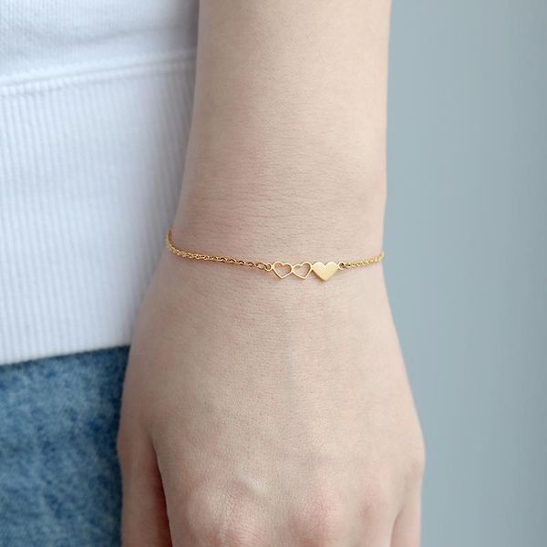 link, chain tiny three heart bracelet bff fashion women's jewelry stainless steel bracelets for women pulseras mujer moda 2021 drop, Black
link, chain tiny three heart bracelet bff fashion women's jewelry stainless steel bracelets for women pulseras mujer moda 2021 drop, Black