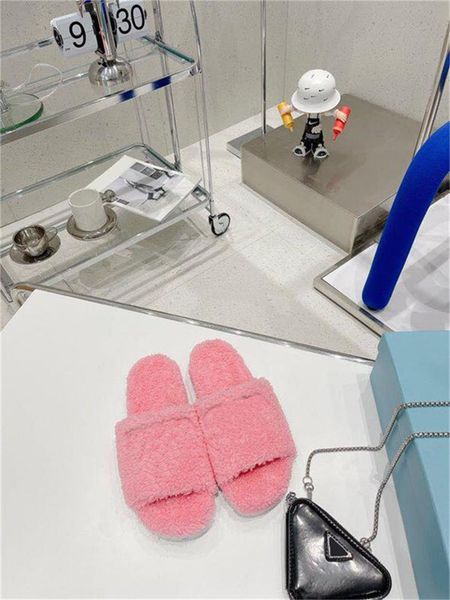 designer high-quality trendy women's slippers, pure color plush, fashionable , versatile, comfortable and wear-resistant, size 35-41, Black
designer high-quality trendy women's slippers, pure color plush, fashionable , versatile, comfortable and wear-resistant, size 35-41, Black