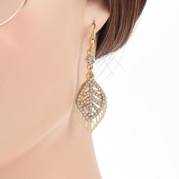 dangle & chandelier style plant double leaf inlay full rhinestone hollow out earrings vintage delicate women ear studs s925, Silver
dangle & chandelier style plant double leaf inlay full rhinestone hollow out earrings vintage delicate women ear studs s925, Silver