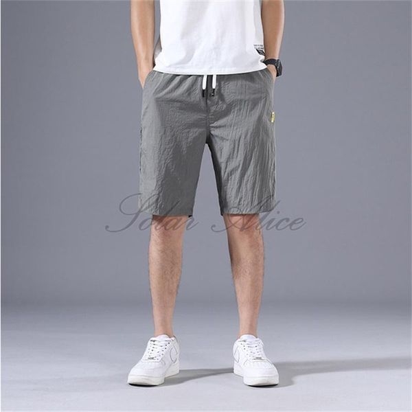 style men's summer thin knee length shorts quick-drying casual, White;black 
style men's summer thin knee length shorts quick-drying casual, White;black