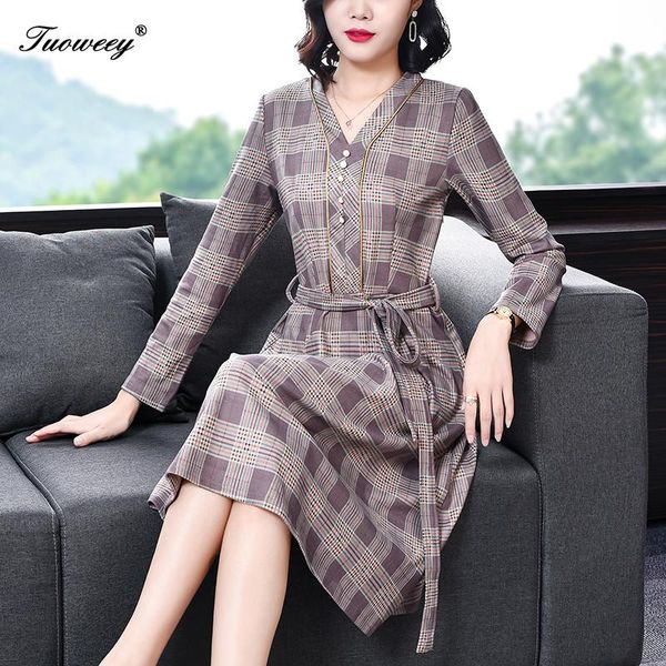 autumn spring dress women casual plaid high waist charming slim long sleeve knee length with belt vestidos dresses, Black;gray
autumn spring dress women casual plaid high waist charming slim long sleeve knee length with belt vestidos dresses, Black;gray