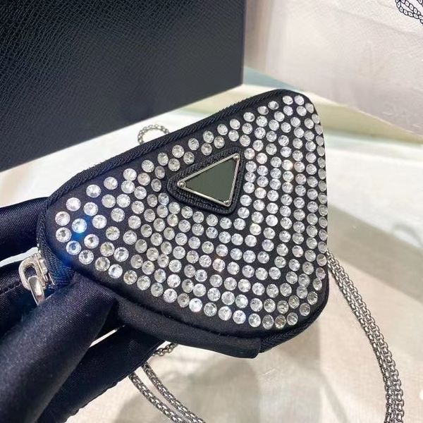 women luxurys designers bags fashion cross body triangle crystal messenger bag ladies shoulder handbag cute all match
women luxurys designers bags fashion cross body triangle crystal messenger bag ladies shoulder handbag cute all match