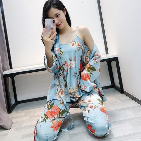 women's sleepwear 3pcs satin women pajamas suit printed flower kimono robe gown spring summer pyjamas pour femme home clothes with, Black;red
women's sleepwear 3pcs satin women pajamas suit printed flower kimono robe gown spring summer pyjamas pour femme home clothes with, Black;red