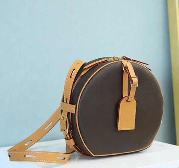 2021 l fashion bags soft round cake bag retro donkey family shoulder messenger small casual ladies
2021 l fashion bags soft round cake bag retro donkey family shoulder messenger small casual ladies