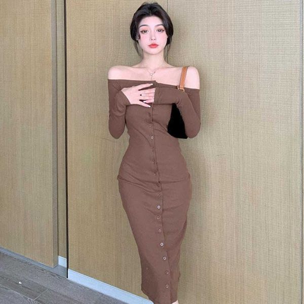 comfortable solid color autumn shoulder single breasted waist shows thin temperament long knitted dress dresses korea 98mw 210603, Black;gray
comfortable solid color autumn shoulder single breasted waist shows thin temperament long knitted dress dresses korea 98mw 210603, Black;gray