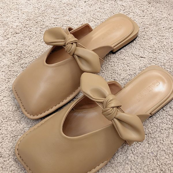 pocket half slippers womens outer wear 2021 spring summer soft wind bow fashion baotou retro muller shoes women, Black
pocket half slippers womens outer wear 2021 spring summer soft wind bow fashion baotou retro muller shoes women, Black