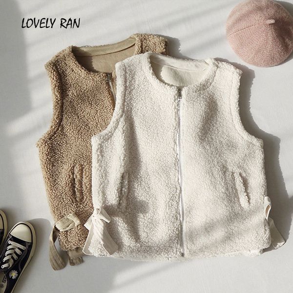 women's vests lambswool zipper warm solid o-neck sleeveless drawstring pocket female vest winter loose korean ladies 95mw, Black;white
women's vests lambswool zipper warm solid o-neck sleeveless drawstring pocket female vest winter loose korean ladies 95mw, Black;white