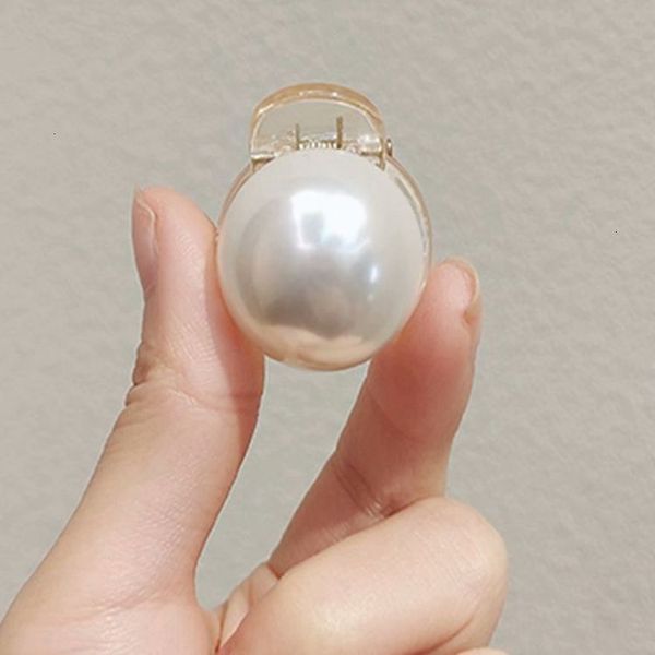 70%off pearl gripper elegant sweet versatile back of head headdress net red style small hairpin, Golden;silver
70%off pearl gripper elegant sweet versatile back of head headdress net red style small hairpin, Golden;silver