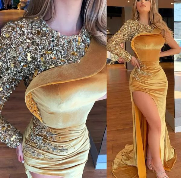 2022 gold velvet prom dresses mermaid beaded sequins jewel neck long sleeves one shoulder sweep train plus size custom made evening formal w, Black
2022 gold velvet prom dresses mermaid beaded sequins jewel neck long sleeves one shoulder sweep train plus size custom made evening formal w, Black