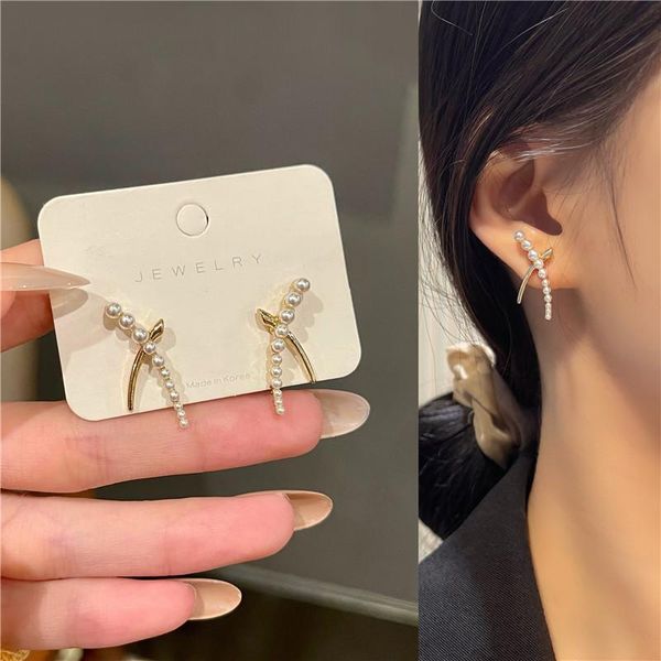 stud korean fashion cross metal pearl earrings for women golden exquisite elegant earring jewelry accessory party gift 2021, Golden;silver
stud korean fashion cross metal pearl earrings for women golden exquisite elegant earring jewelry accessory party gift 2021, Golden;silver