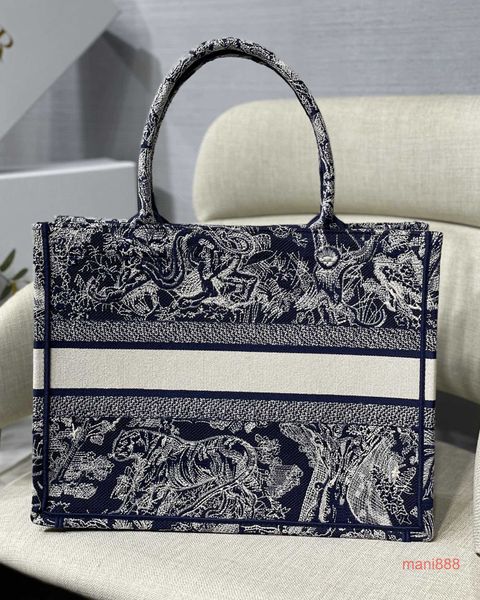 fashion wedding dinner luxury designer shoulder bags crossbody flap tote handbags waist clutch purse classical embroidery wallets backpack
fashion wedding dinner luxury designer shoulder bags crossbody flap tote handbags waist clutch purse classical embroidery wallets backpack