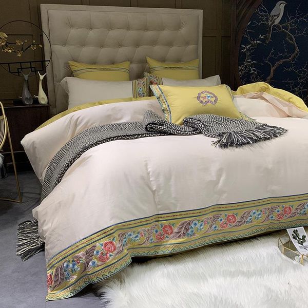 bedding sets home-2021-egyptian cotton embroidered four-piece classic quilt comforter
bedding sets home-2021-egyptian cotton embroidered four-piece classic quilt comforter