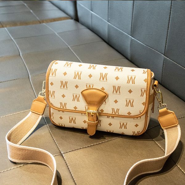 summer women's messenger-bag 2021 printed wide band small square bag fashion foreign style contrast color single shoulder-bag high text
summer women's messenger-bag 2021 printed wide band small square bag fashion foreign style contrast color single shoulder-bag high text