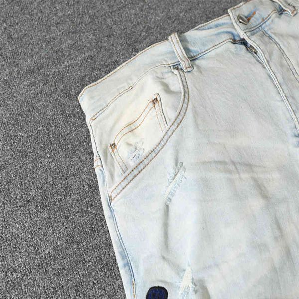 men's jeans street famous high amr embroidery design patchwork pocket zipper washed blue man pants streetwear trousers clothing qnrg
men's jeans street famous high amr embroidery design patchwork pocket zipper washed blue man pants streetwear trousers clothing qnrg