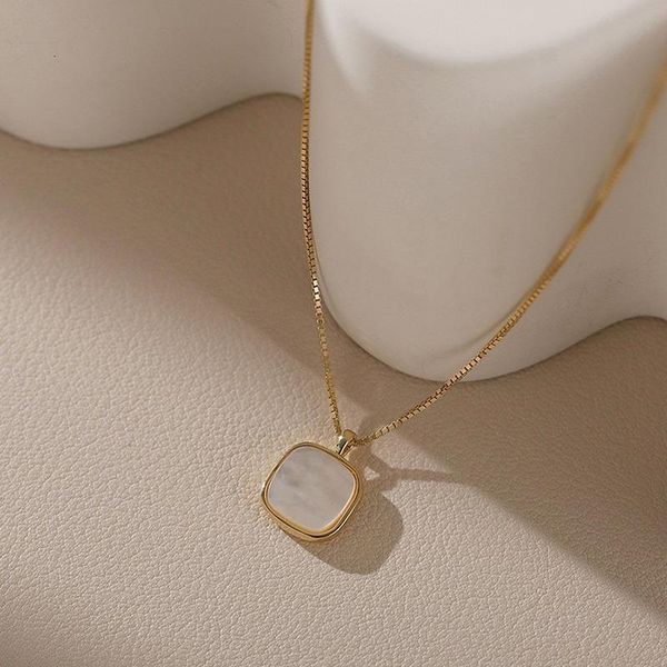 pendant necklaces simple natural shell geometric necklace for women metal clavicle chain korean style fashion jewelry 2021, Silver
pendant necklaces simple natural shell geometric necklace for women metal clavicle chain korean style fashion jewelry 2021, Silver