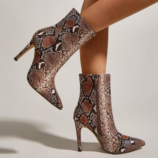 boots 2021 winter fashion pointed thin heel super high, Black
boots 2021 winter fashion pointed thin heel super high, Black