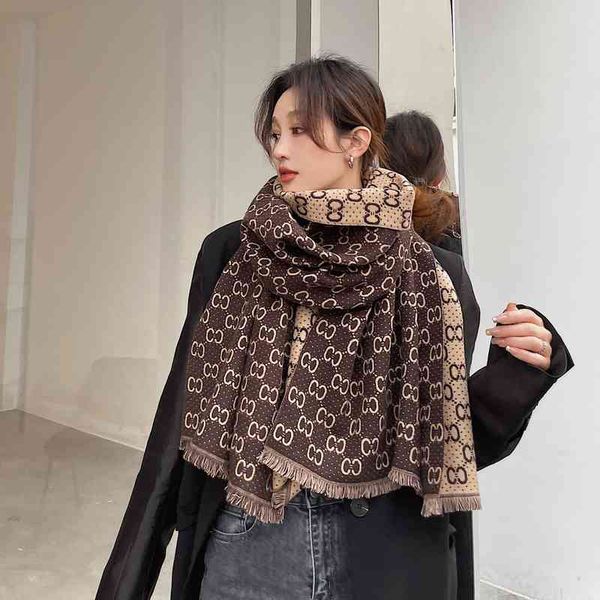 fine new versatile double-sided two-color cashmere scarf bib autumn and winter thickened warm office shawl, Blue;gray
fine new versatile double-sided two-color cashmere scarf bib autumn and winter thickened warm office shawl, Blue;gray