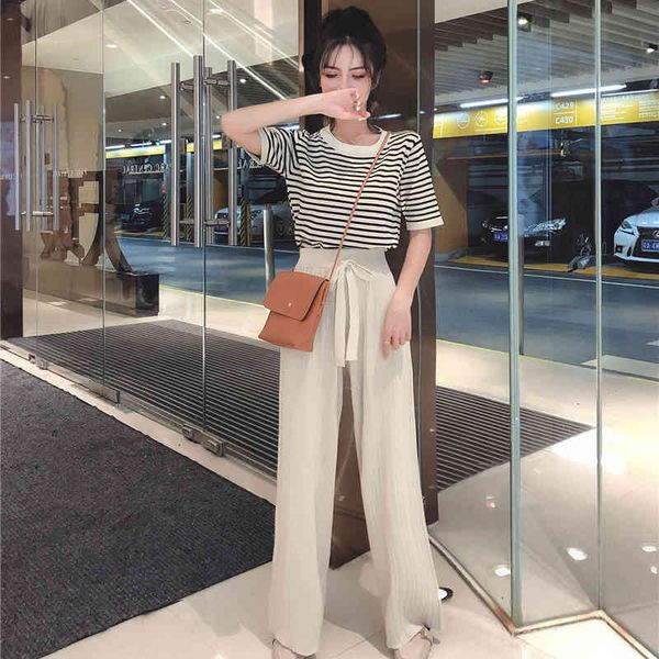 women's tracksuits korean style short sleeve knitted two peice suit women o-neck pullovers and solid high waist wide leg pants sum, Gray
women's tracksuits korean style short sleeve knitted two peice suit women o-neck pullovers and solid high waist wide leg pants sum, Gray