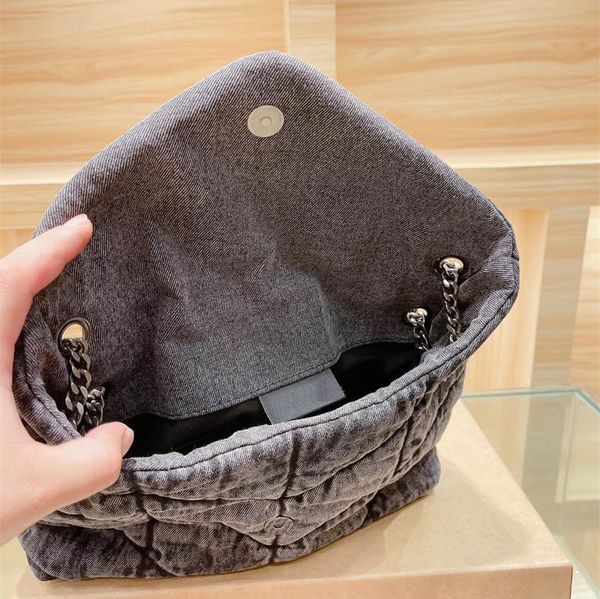 2021 designer bag women large totes loulou puffer washed denim bags shoulder handbag two colors 30 19cm
2021 designer bag women large totes loulou puffer washed denim bags shoulder handbag two colors 30 19cm