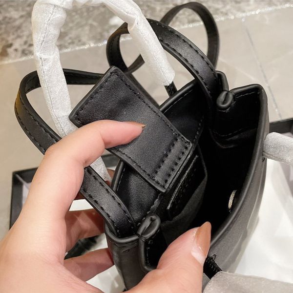 luxury multi pochette designer f family bags c mini 2021 nylon felicie hanghhangbag akend zhouzhoubao123 g telfar quilted handbags and cowhi
luxury multi pochette designer f family bags c mini 2021 nylon felicie hanghhangbag akend zhouzhoubao123 g telfar quilted handbags and cowhi