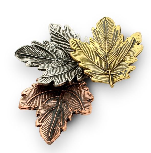 european and american style jewelry brooches creative three color retro men maple leaf brooch, Gray
european and american style jewelry brooches creative three color retro men maple leaf brooch, Gray