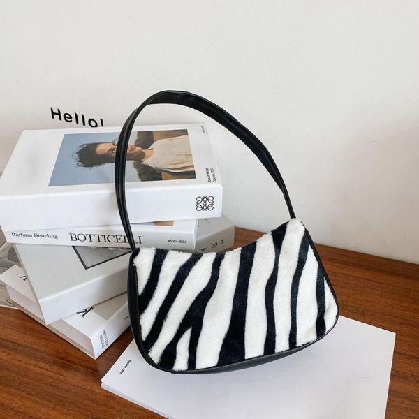 youth ladies simple versatile bag women plush shoulder underarm autumn fashion portable handbag clutch totes bags
youth ladies simple versatile bag women plush shoulder underarm autumn fashion portable handbag clutch totes bags