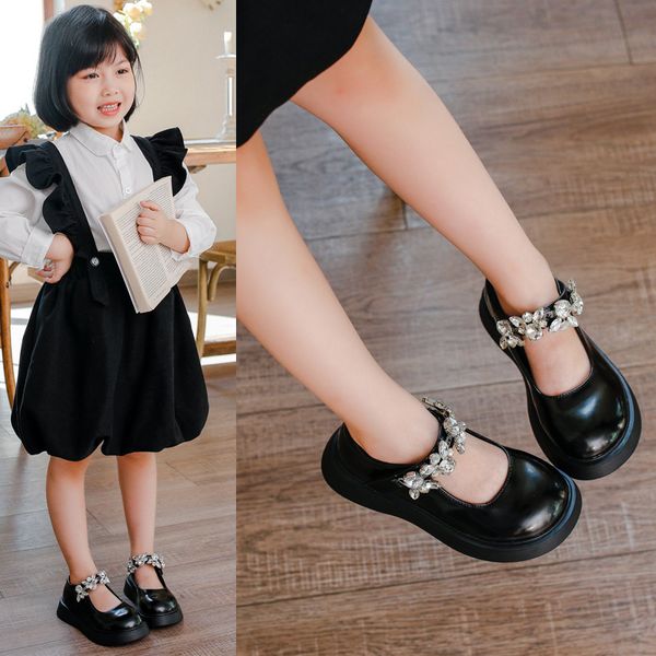 70% off factory online girls' leather shoes 2021 spring and autumn new baby princess children's pea soft soled black summer perfor
70% off factory online girls' leather shoes 2021 spring and autumn new baby princess children's pea soft soled black summer perfor