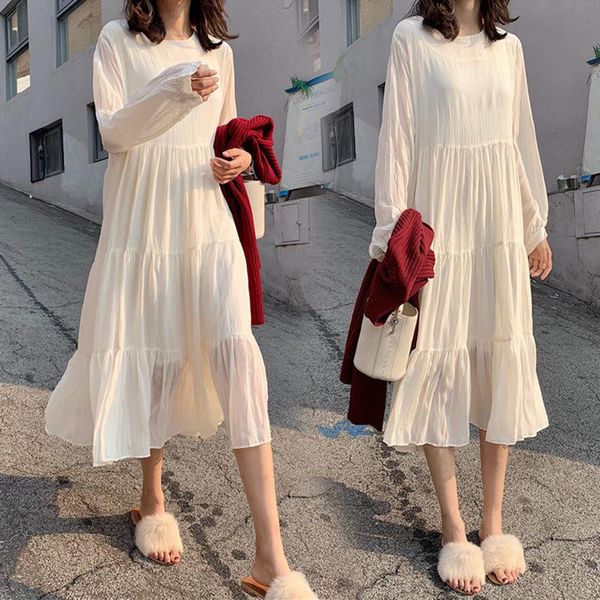 medium and long loose chiffon dress for pregnant women in spring 2021 maternity dresses po shoot, White
medium and long loose chiffon dress for pregnant women in spring 2021 maternity dresses po shoot, White