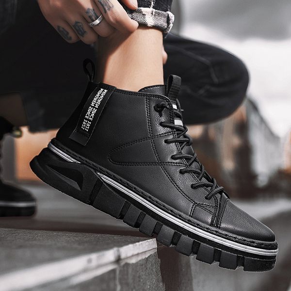 and winter 2021 new men's shoes trend high martin black military autumn korean casual boots
and winter 2021 new men's shoes trend high martin black military autumn korean casual boots