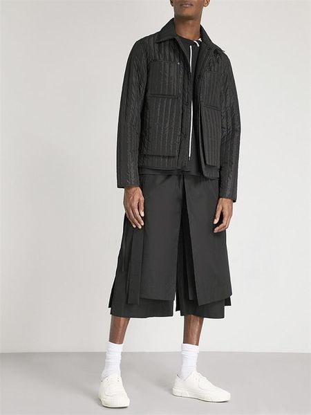 men's shorts the cropped trousers are dark and large size loose with irregular asymmetrical wide legs, White;black
men's shorts the cropped trousers are dark and large size loose with irregular asymmetrical wide legs, White;black