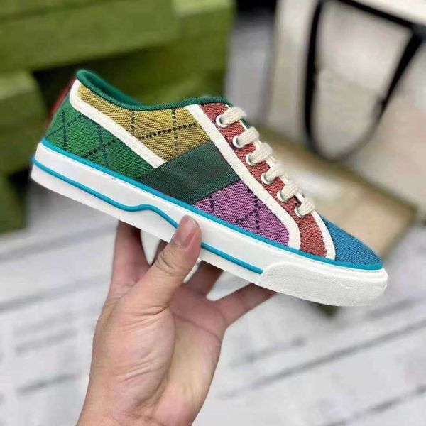 2021 classic casual shoes tennis 1977 women canvas shoe men sneakers classical versatile print sneaker high and low chaussures with original, Black
2021 classic casual shoes tennis 1977 women canvas shoe men sneakers classical versatile print sneaker high and low chaussures with original, Black