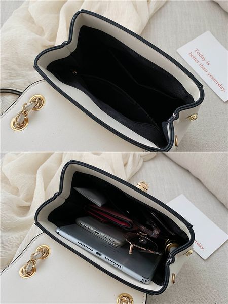 luxury design stripe women backpacks chain female shoulder bag ladies totes pu leather schoolbag backpacks bagpack for girls l00
luxury design stripe women backpacks chain female shoulder bag ladies totes pu leather schoolbag backpacks bagpack for girls l00