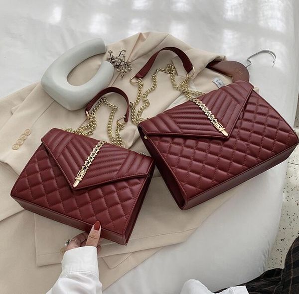women handbag elegant atmospheric stripe chain bag street trend chains decoration womens messenger bags joker leather shoulder handbags, Black;red
women handbag elegant atmospheric stripe chain bag street trend chains decoration womens messenger bags joker leather shoulder handbags, Black;red