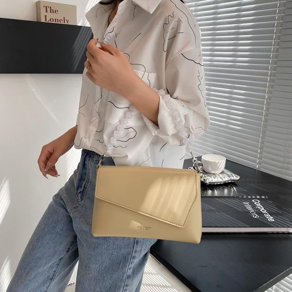 cross body style women shoulder bag all-match fashion ladies messenger 2021 youth small square khaki with pearl decoration
cross body style women shoulder bag all-match fashion ladies messenger 2021 youth small square khaki with pearl decoration