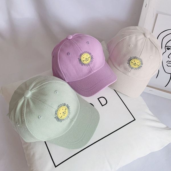 korean children's cap men's and women's spring cartoon embroidery solid color fashion versatile outdoor sunshade duck tongue, Blue;gray
korean children's cap men's and women's spring cartoon embroidery solid color fashion versatile outdoor sunshade duck tongue, Blue;gray